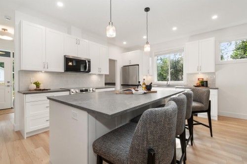 396 Eagle Street, Harrison Hot Springs, BC 