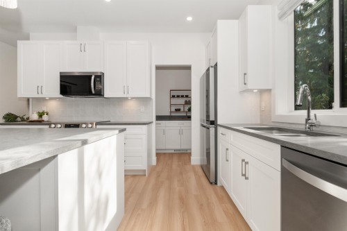 396 Eagle Street, Harrison Hot Springs, BC 