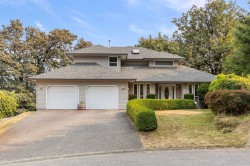 8630 Sunburst Place Chilliwack, BC V2R 3J1