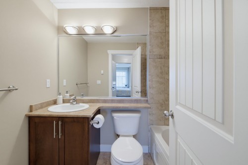 2-5623 Teskey Way, Chilliwack, BC 