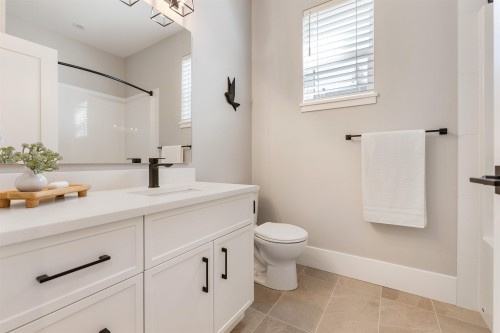 47262 Valerie Place, Chilliwack, BC 