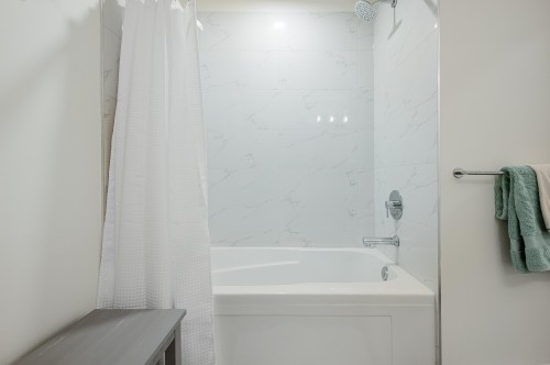 214-9450 Robson Street, Chilliwack, BC 