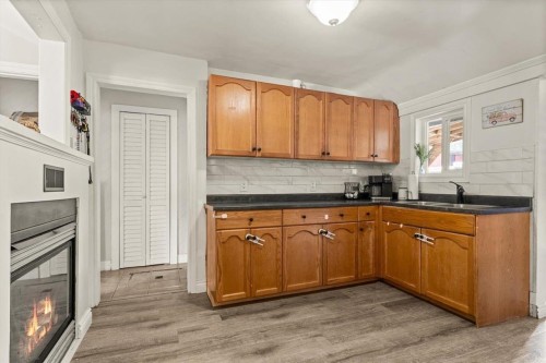 325 Hudson Bay Street, Hope, BC 