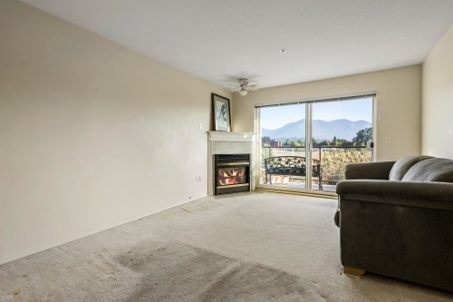 304-45520 Knight Road, Chilliwack, BC 