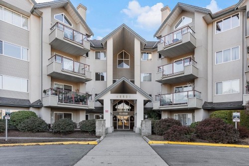 304-45520 Knight Road, Chilliwack, BC 