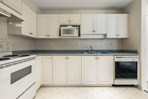 304-45520 Knight Road, Chilliwack, BC 