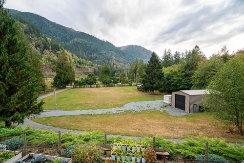 42921 Frost Road, Columbia Valley, BC 