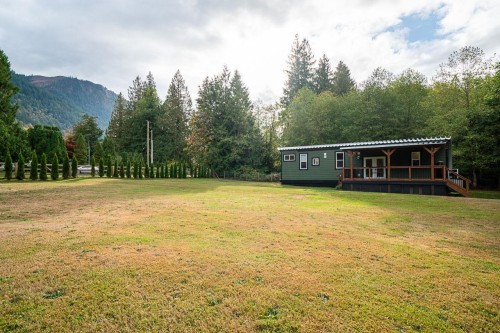 42921 Frost Road, Columbia Valley, BC 