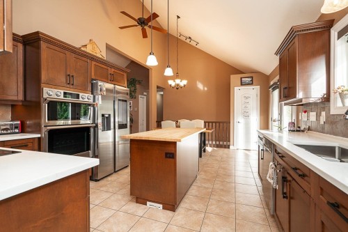 42921 Frost Road, Columbia Valley, BC 