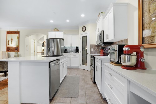 5878 Garrison Boulevard, Chilliwack, BC 