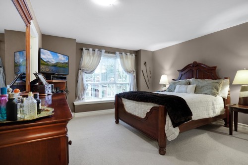 5878 Garrison Boulevard, Chilliwack, BC 