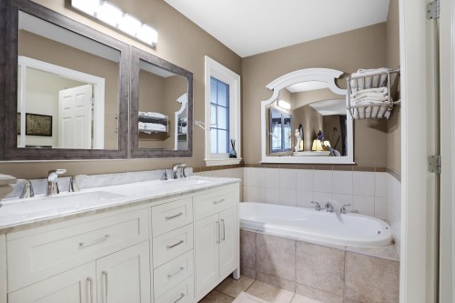 5878 Garrison Boulevard, Chilliwack, BC 