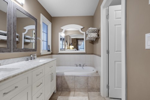 5878 Garrison Boulevard, Chilliwack, BC 
