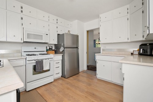 630 Thacker Avenue, Hope, BC 