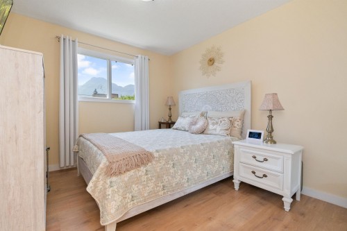 630 Thacker Avenue, Hope, BC 