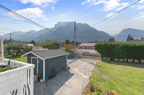 630 Thacker Avenue, Hope, BC 