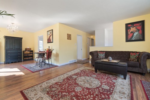 630 Thacker Avenue, Hope, BC 
