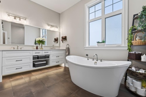 6957 Centennial Drive, Chilliwack, BC 