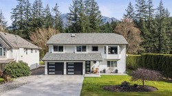 295 Forrest Crescent  Hope, BC V0X 1L4