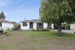 Upper House-46515 Portage Avenue Chilliwack, BC V2P 3G3
