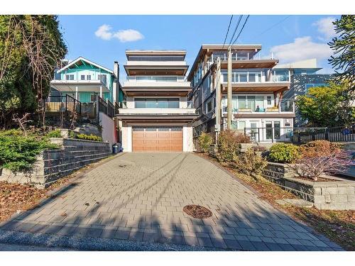 15319 Victoria Avenue, White Rock, BC 