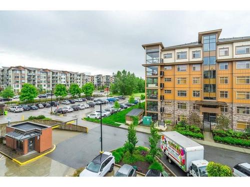 302 20728 Willoughby Town Centre Drive, Langley, BC 