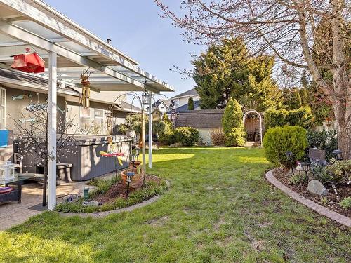6556 Claytonhill Place, Surrey, BC 