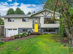 15840 RUSSELL AVENUE  White Rock, BC V4B 2S4
