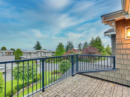 14519 Mann Park Crescent, White Rock, BC 