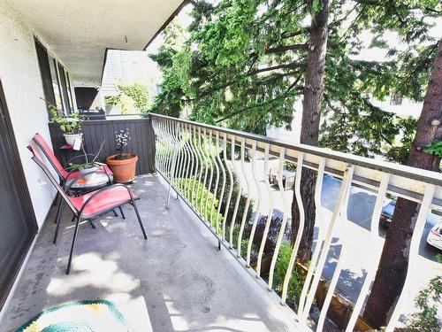 302 1330 Martin Street, White Rock, BC 