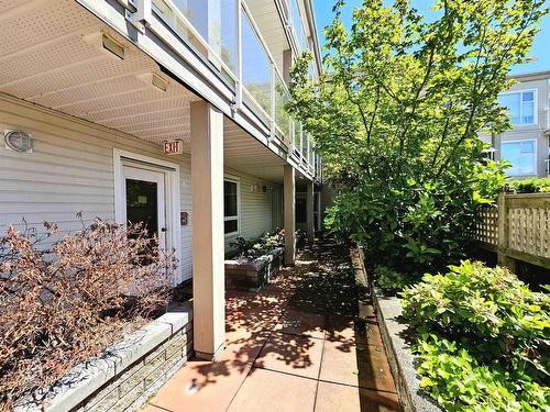 110 1153 Vidal Street, White Rock, BC 