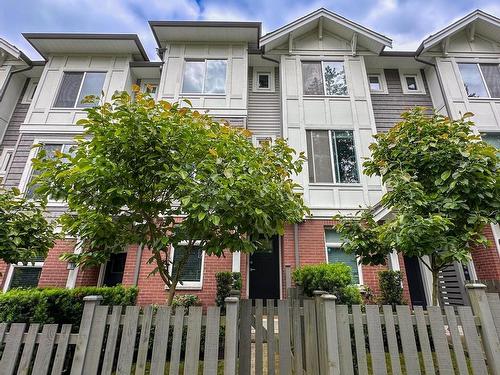 13 9718 161A Street, Surrey, BC 