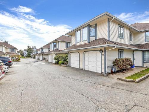 124 9978 151 Street, Surrey, BC 