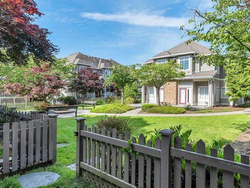 30 6852 193 Street, Surrey, BC 