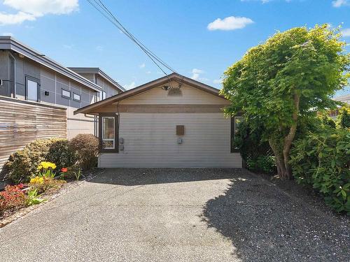 14774 Thrift Avenue, White Rock, BC 