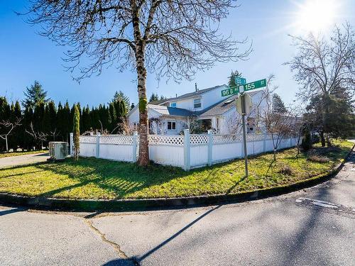 15524 96B Avenue, Surrey, BC 