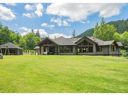 6188 Sumas Mountain Road, Abbotsford, BC 