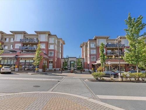 106 2970 King George Boulevard, Surrey, BC 