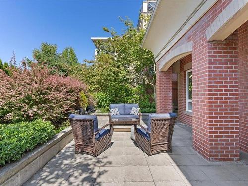 106 2970 King George Boulevard, Surrey, BC 