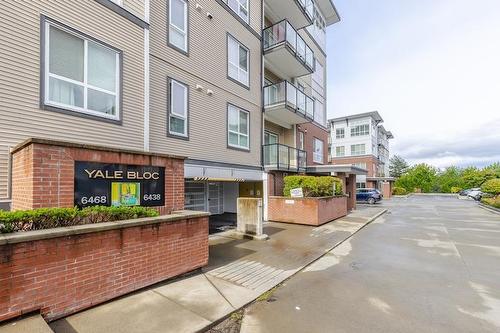 403 6468 195A Street, Surrey, BC 