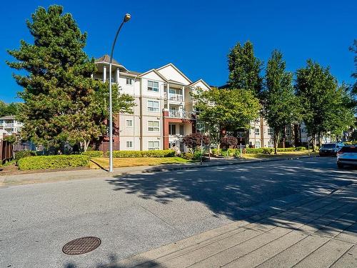 402 8068 120A Street, Surrey, BC 