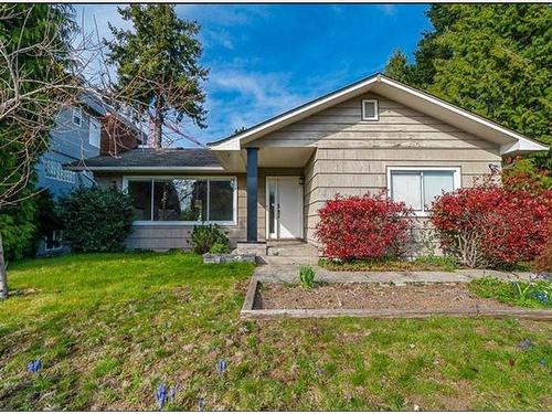 15404 Semiahmoo Avenue, White Rock, BC 