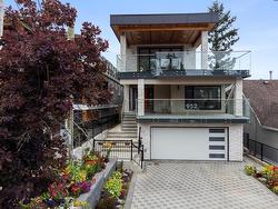 952 PARKER STREET  White Rock, BC V4B 4R4