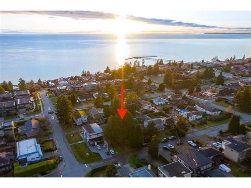 15482 Semiahmoo Avenue, White Rock, BC 