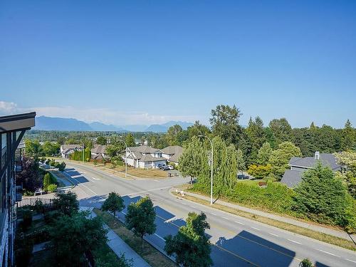 404 9983 E Barnston Drive, Surrey, BC 