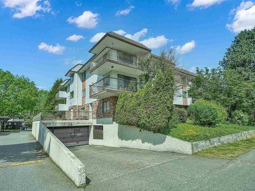 305 7473 140 Street, Surrey, BC 