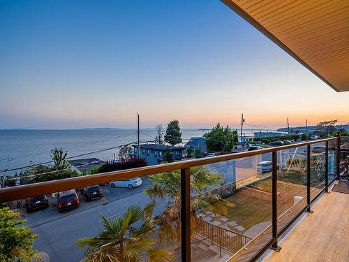 15305 Victoria Avenue, White Rock, BC 