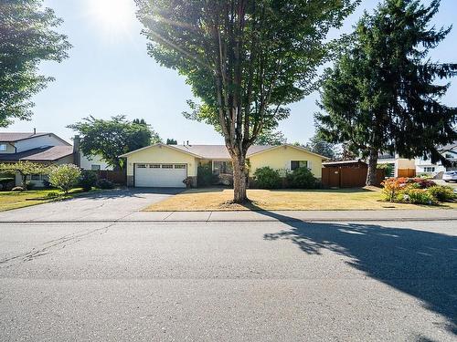 8533 154Th Street, Surrey, BC 