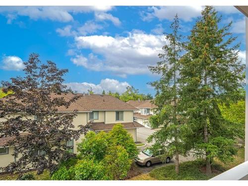 206 9951 152 Street, Surrey, BC 