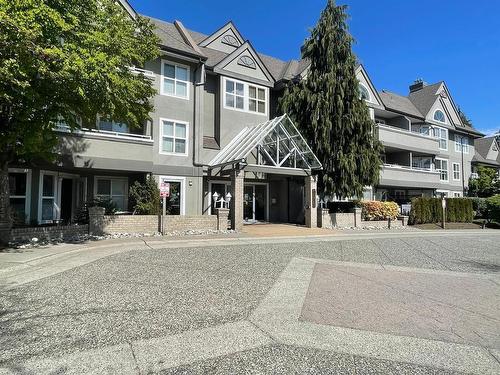 102 6557 121 Street, Surrey, BC 